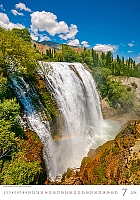 Kalendár Waterfalls 7